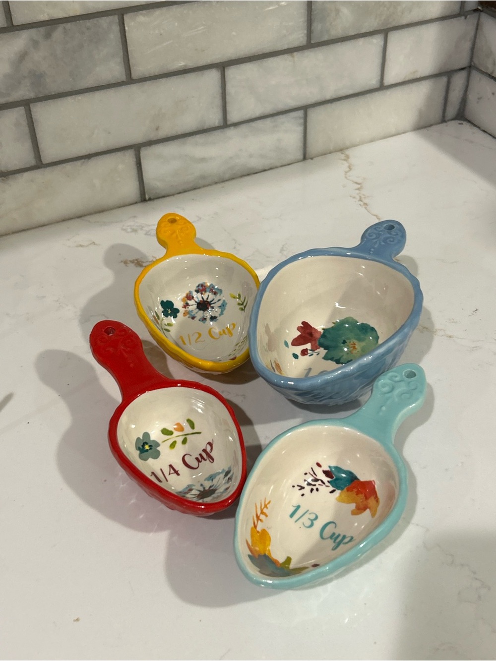 Pioneer Woman Willow 4-piece ceramic measuring scoop set vibrant floral patterns